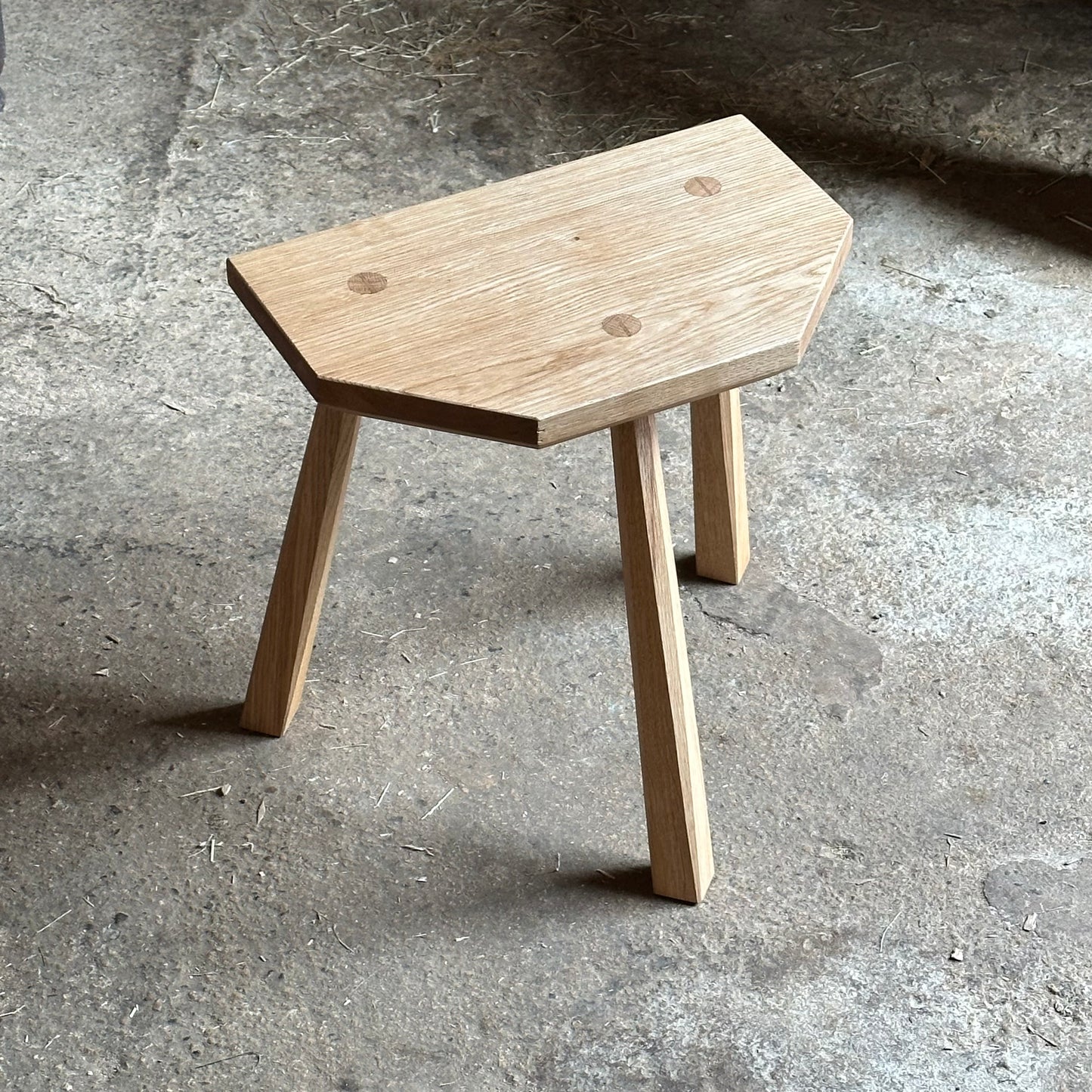 Oak Cutler's Stool